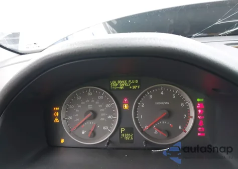 2006 Volvo S40 2.4I z USA, uszkodzony, nr VIN YV1MS382062224489